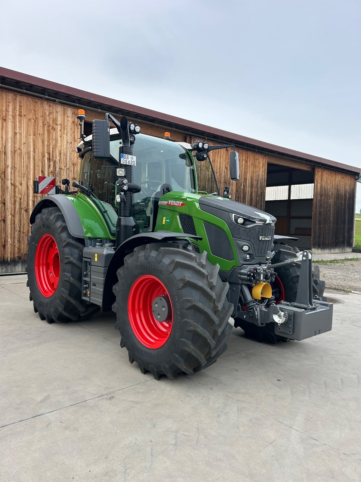 Traktor des Typs Fendt 620 Vario ProfiPlus, Gebrauchtmaschine in Weissach (Bild 3)