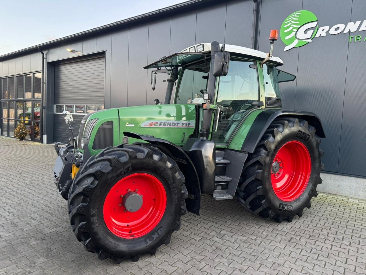 Traktor za tip Fendt 711 Vario Tms Com2, Gebrauchtmaschine u Daarle (Slika 2)