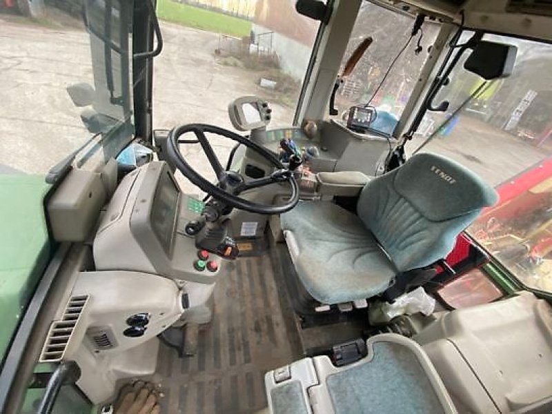 Traktor des Typs Fendt 711 VARIO TMS, Gebrauchtmaschine in Sainte-Croix-en-Plaine (Bild 5)