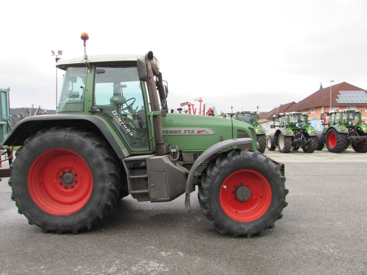 Traktor des Typs Fendt 712 Vario, Mietmaschine in Saxen (Bild 3)