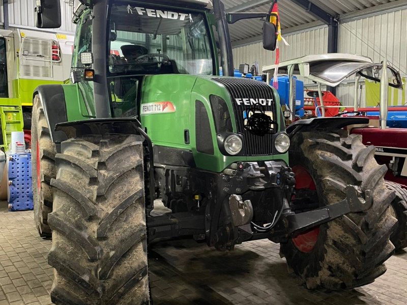Traktor des Typs Fendt 712 Vario, Gebrauchtmaschine in Ebsdorfergrund (Bild 1)