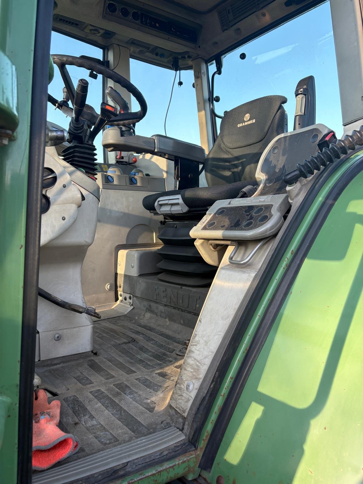 Traktor typu Fendt 712 Vario, Gebrauchtmaschine v Kalchreuth (Obrázek 2)