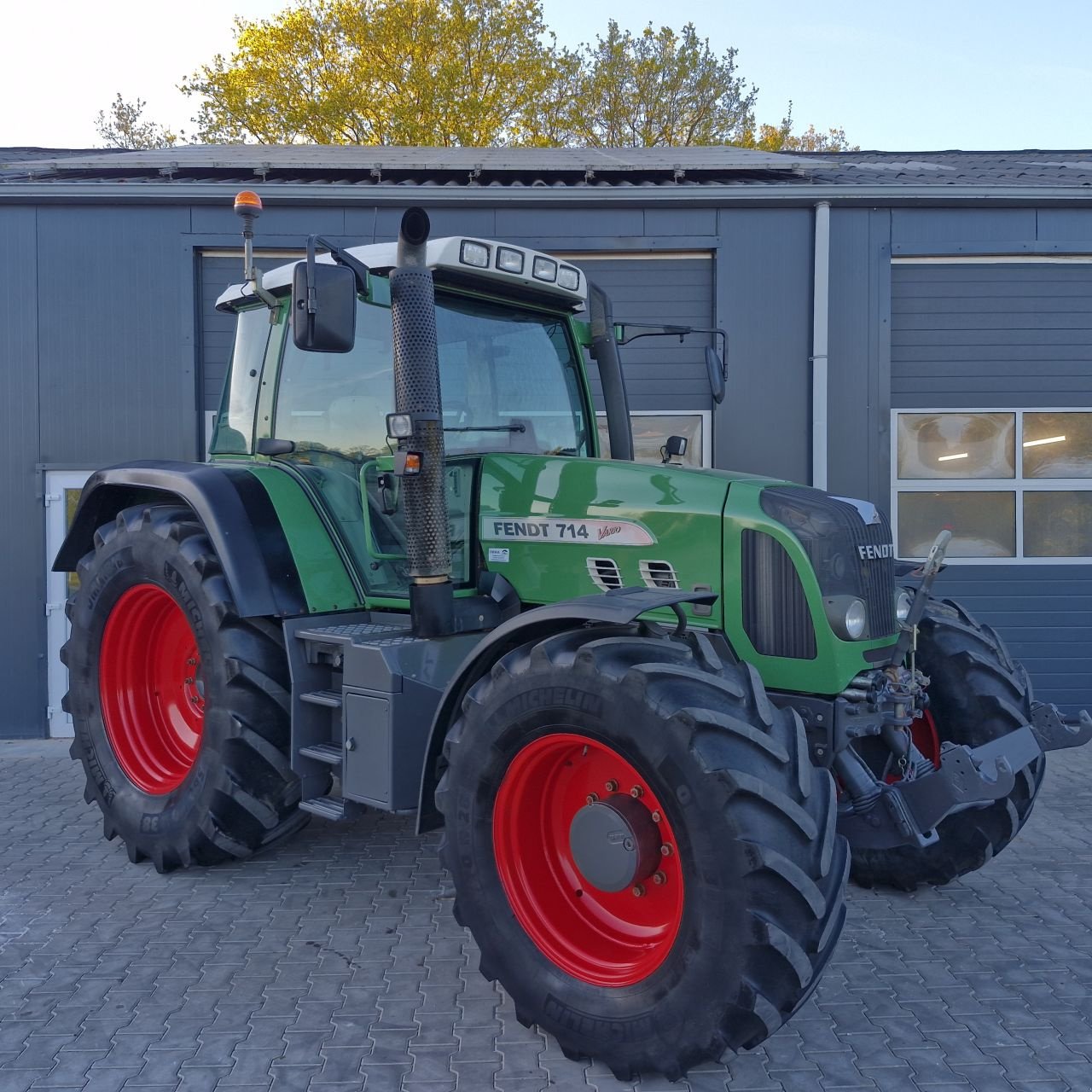 Traktor del tipo Fendt 714 com 3, Gebrauchtmaschine In Daarle (Immagine 3)