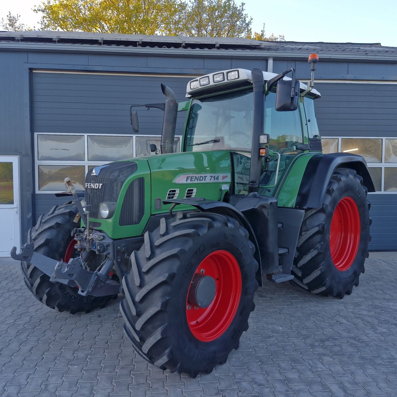 Traktor del tipo Fendt 714 com 3, Gebrauchtmaschine In Daarle (Immagine 1)