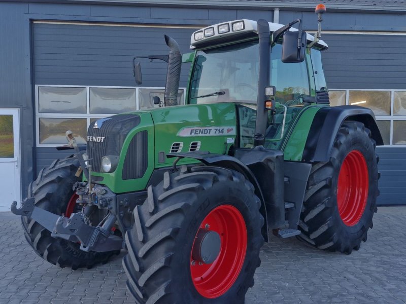 Traktor Türe ait Fendt 714 com 3, Gebrauchtmaschine içinde Daarle (resim 1)