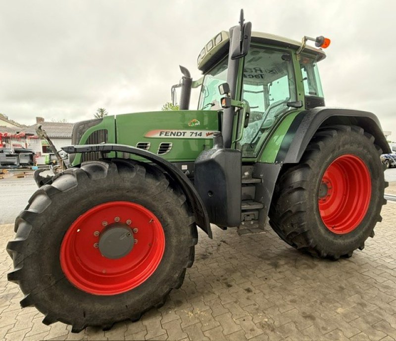 Traktor от тип Fendt 714 Vario Com3, Gebrauchtmaschine в Gudensberg (Снимка 1)