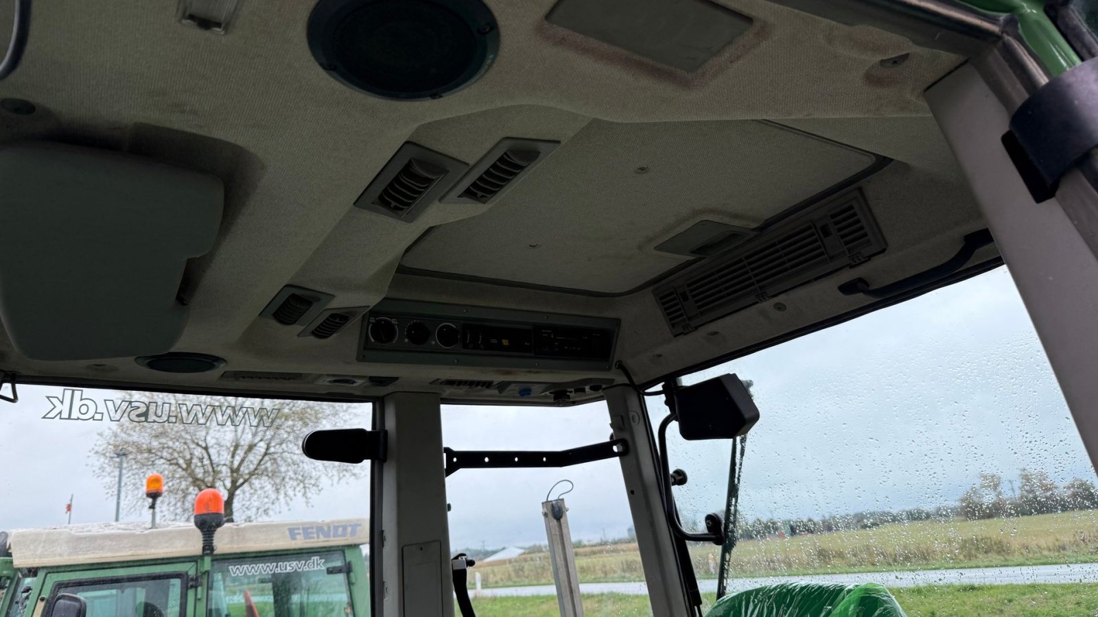 Traktor of the type Fendt 714 Vario Med Frontlæsser Ålø Q65, Gebrauchtmaschine in Rødekro (Picture 12)
