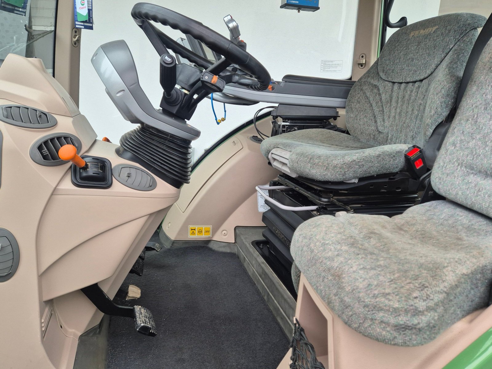 Traktor of the type Fendt 714 Vario Profi, Gebrauchtmaschine in Landau (Picture 5)