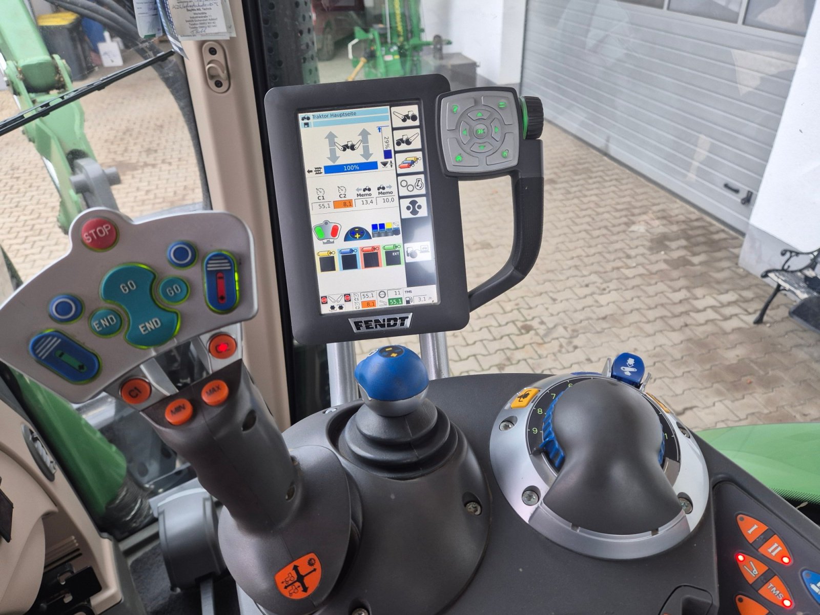 Traktor of the type Fendt 714 Vario Profi, Gebrauchtmaschine in Landau (Picture 6)