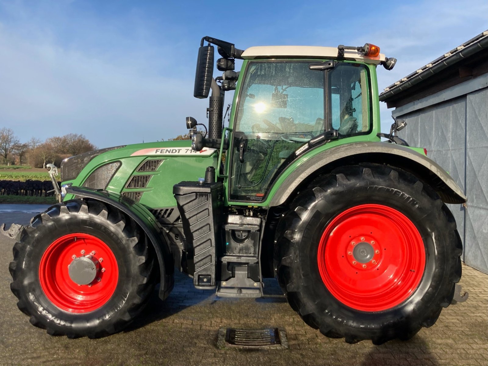 Traktor типа Fendt 714 Vario Profi, Gebrauchtmaschine в Kaarst (Фотография 2)