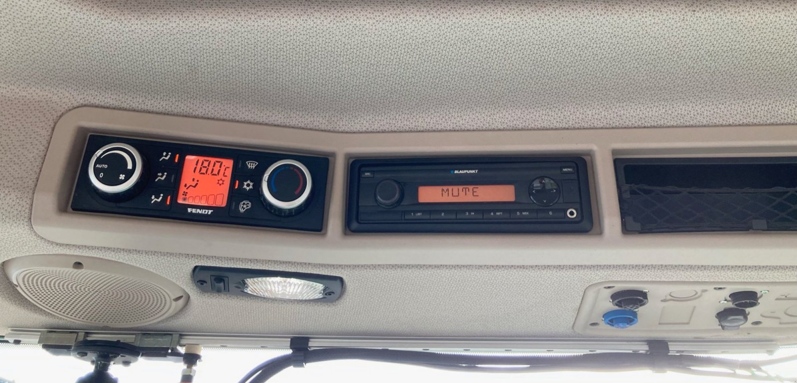 Traktor типа Fendt 714 Vario Profi, Gebrauchtmaschine в Kaarst (Фотография 10)