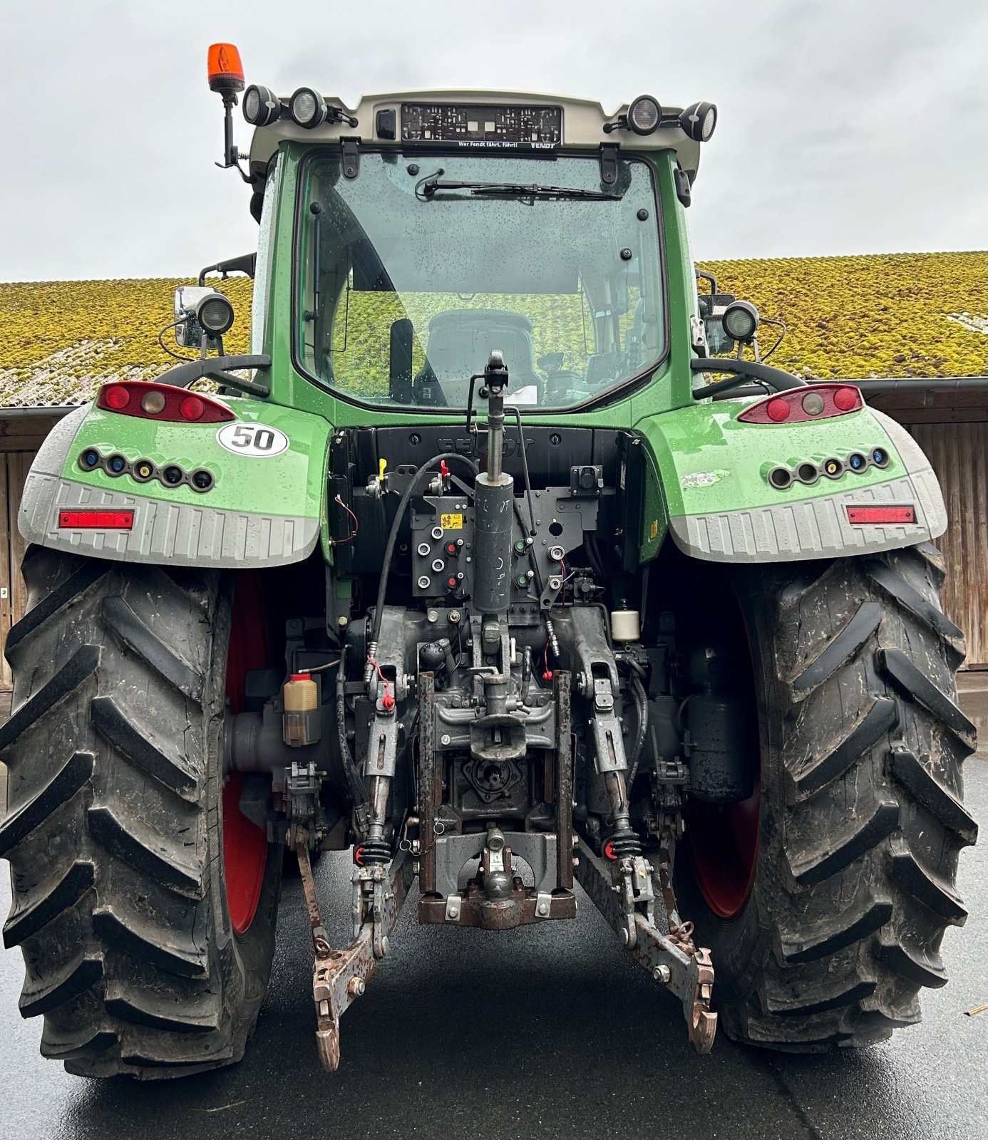 Traktor des Typs Fendt 714 Vario SCR Profi, Gebrauchtmaschine in Beedenbostel (Bild 2)