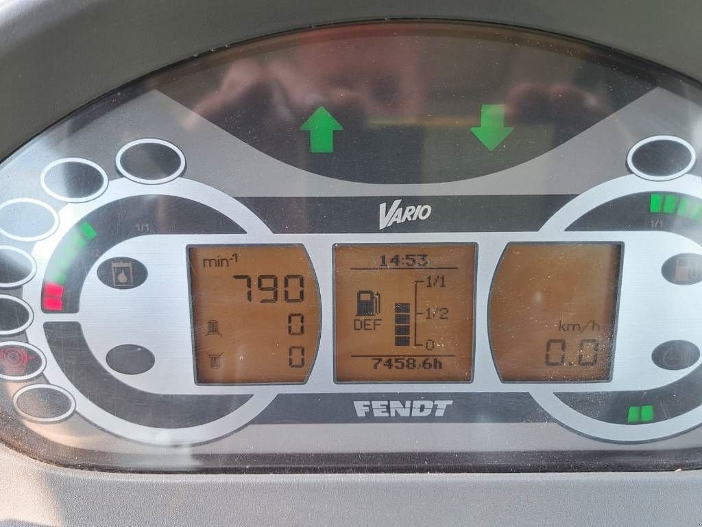 Traktor van het type Fendt 714 Vario SCR, Gebrauchtmaschine in Borne (Foto 11)