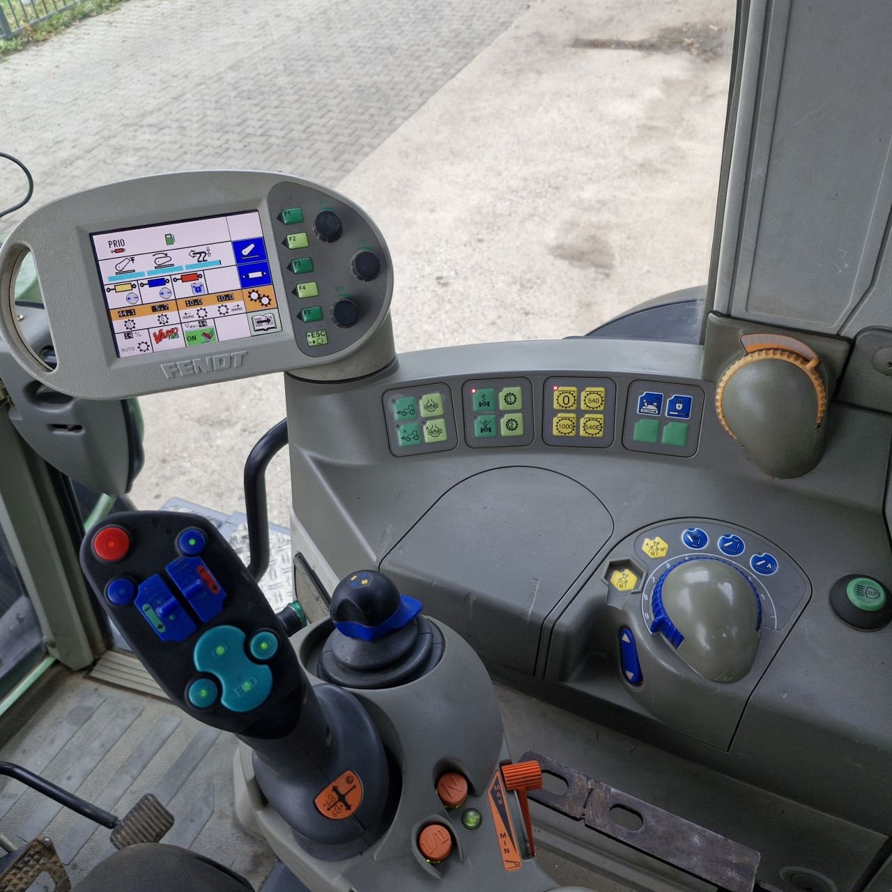Traktor типа Fendt 714 vario tms, Gebrauchtmaschine в Daarle (Фотография 8)