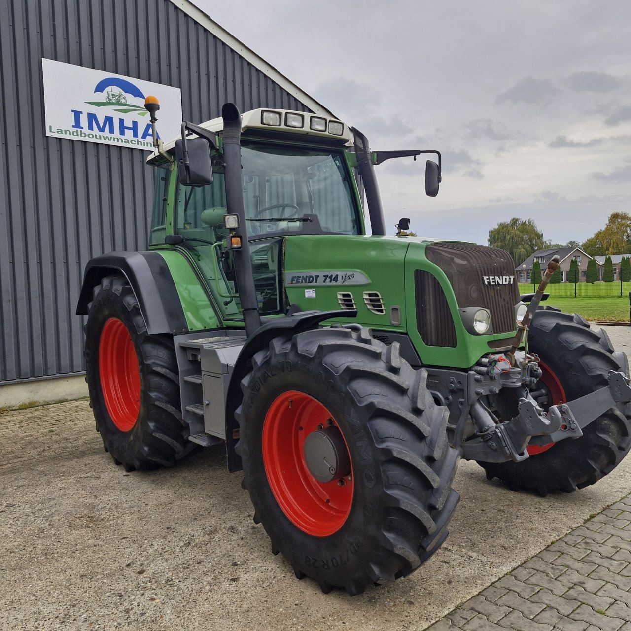 Traktor типа Fendt 714 vario tms, Gebrauchtmaschine в Daarle (Фотография 3)
