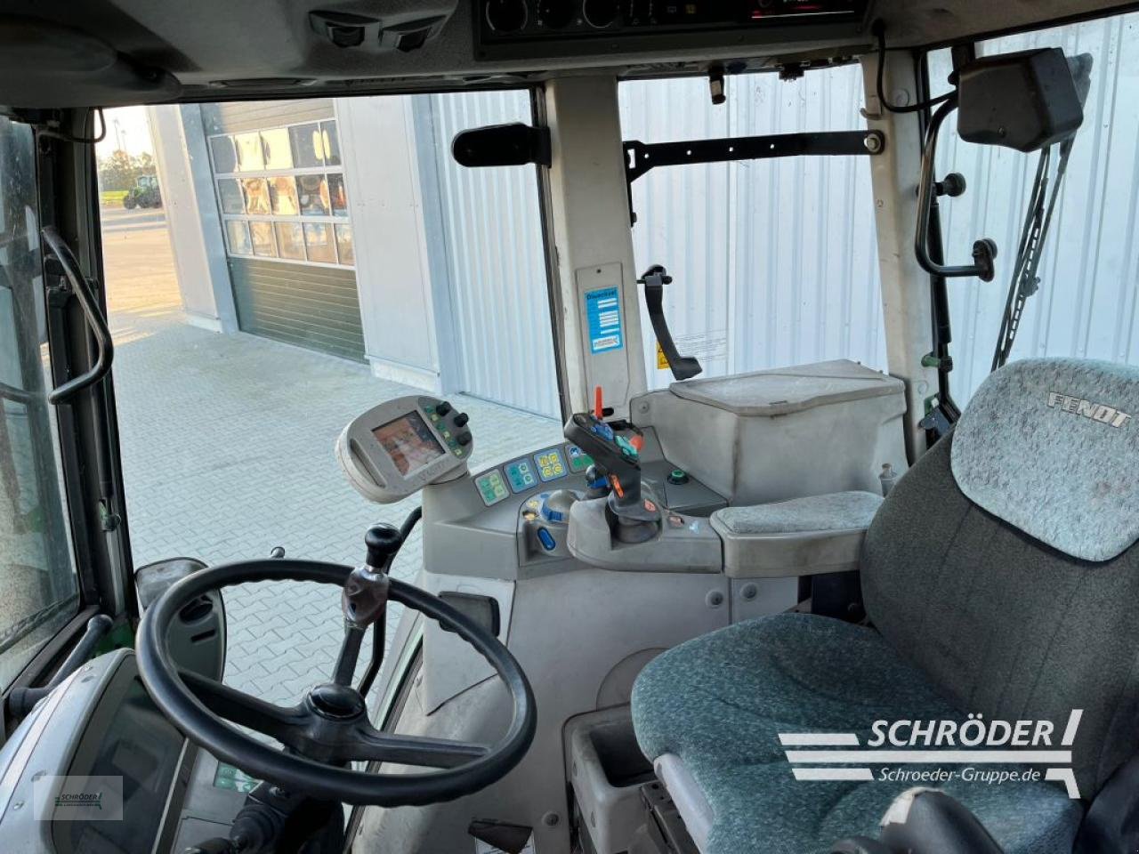 Traktor типа Fendt 714 VARIO, Gebrauchtmaschine в Scharrel (Фотография 5)