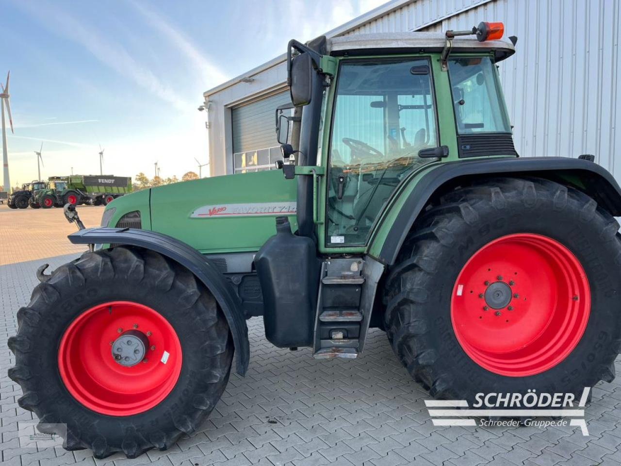 Traktor типа Fendt 714 VARIO, Gebrauchtmaschine в Scharrel (Фотография 8)