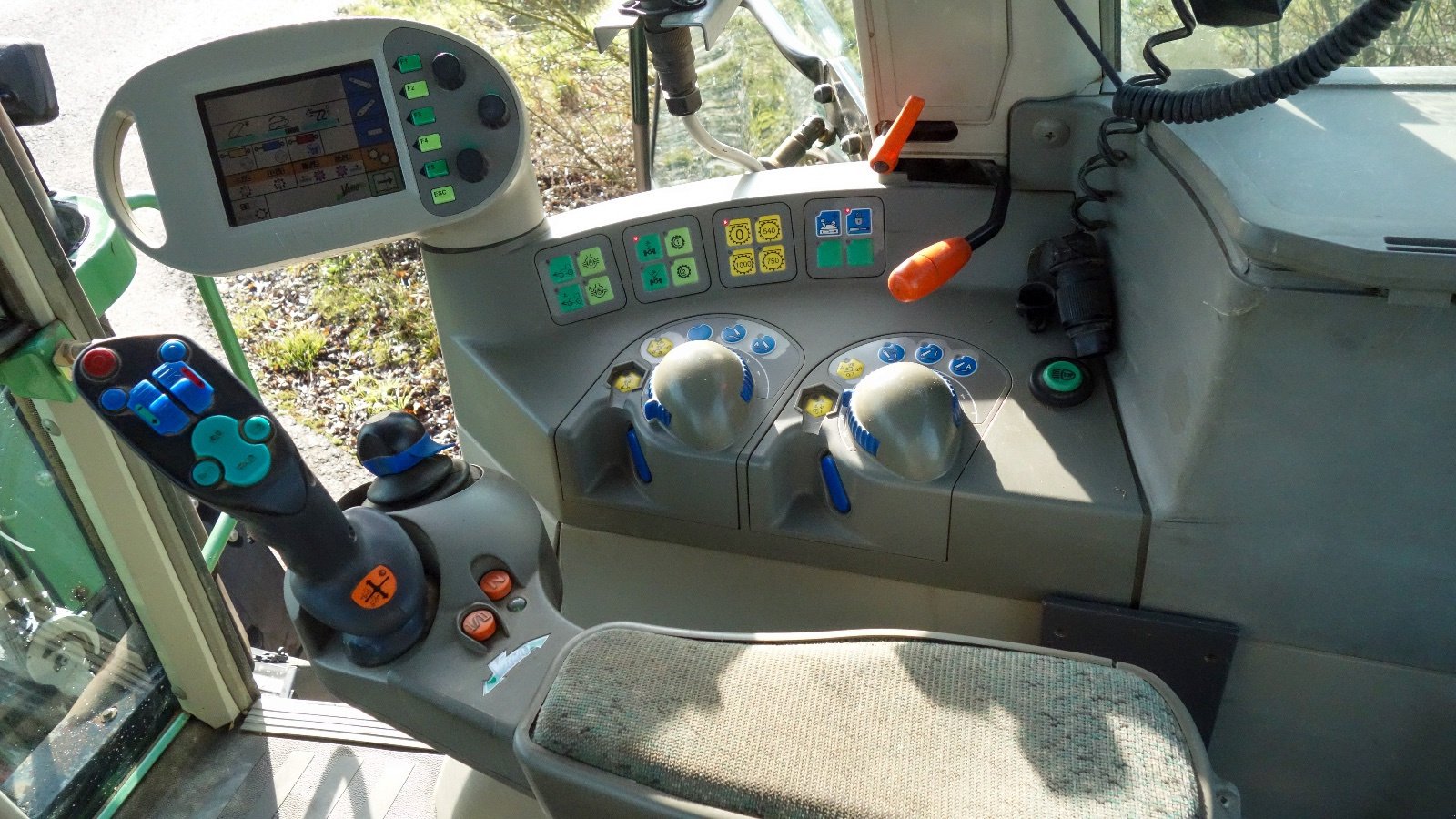 Traktor του τύπου Fendt 714 Vario, Gebrauchtmaschine σε Waldbüttelbrunn (Φωτογραφία 2)