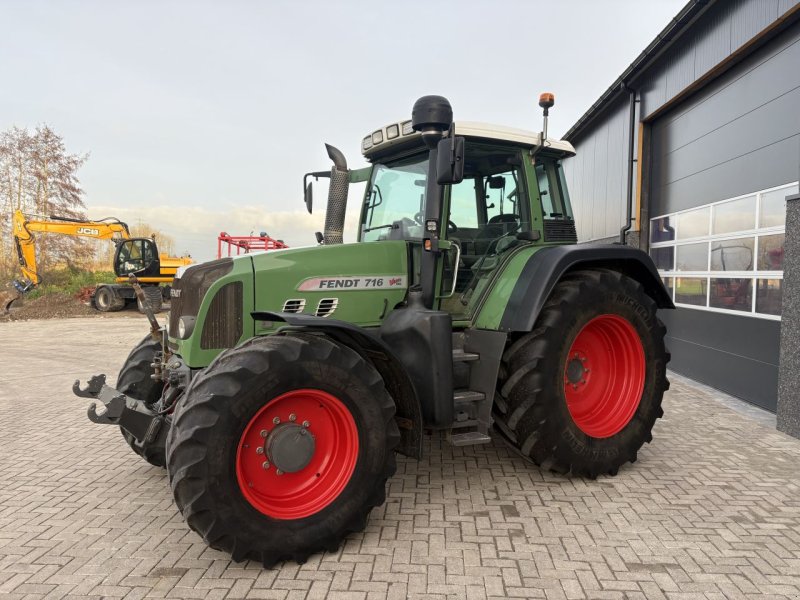 Traktor des Typs Fendt 716 com 3, Gebrauchtmaschine in Wapenveld (Bild 1)