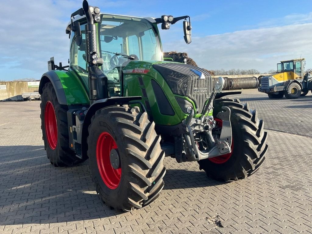 Traktor des Typs Fendt 716 Power, Gebrauchtmaschine in Hapert (Bild 4)