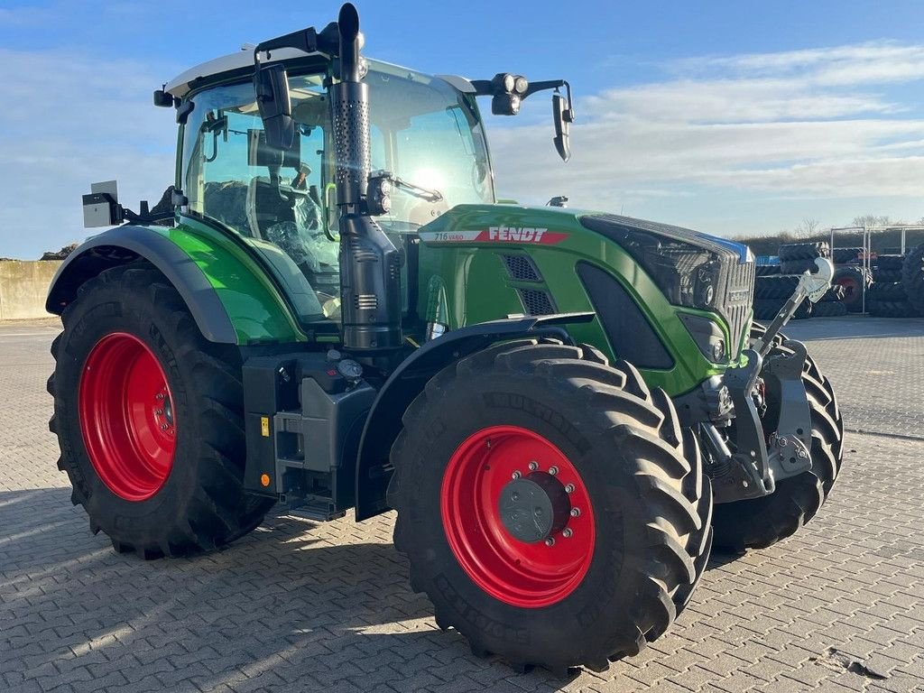 Traktor des Typs Fendt 716 Power, Gebrauchtmaschine in Hapert (Bild 5)