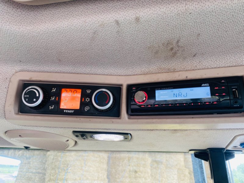 Traktor of the type Fendt 716 PROFI +, Gebrauchtmaschine in CHEVILLON  (MAIZEROY) (Picture 6)