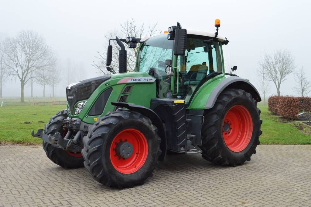 Traktor типа Fendt 716 S4 Vario Profi Plus, Gebrauchtmaschine в Erichem (Фотография 1)