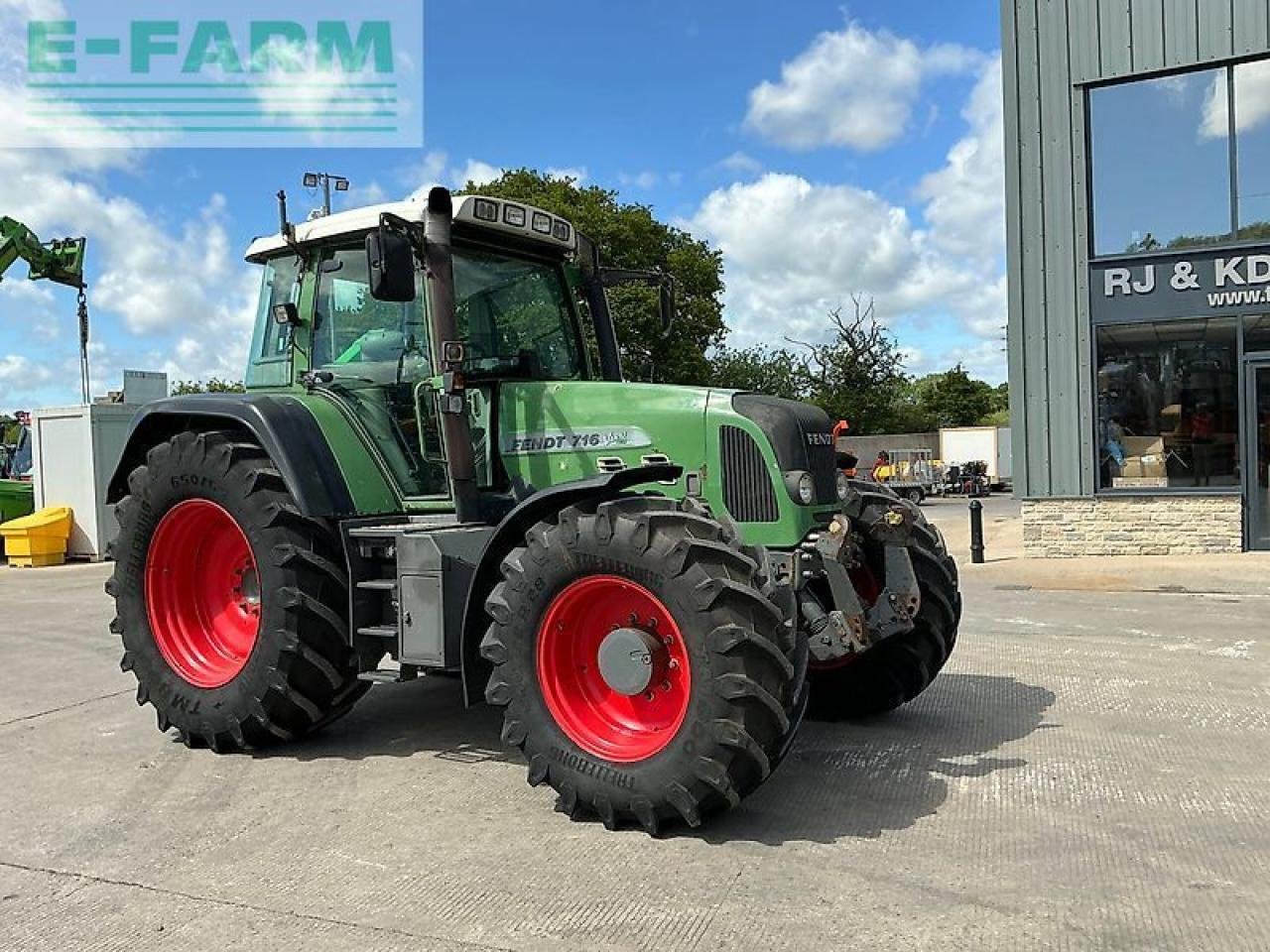Traktor of the type Fendt 716 tractor (st25458), Gebrauchtmaschine in SHAFTESBURY (Picture 2)