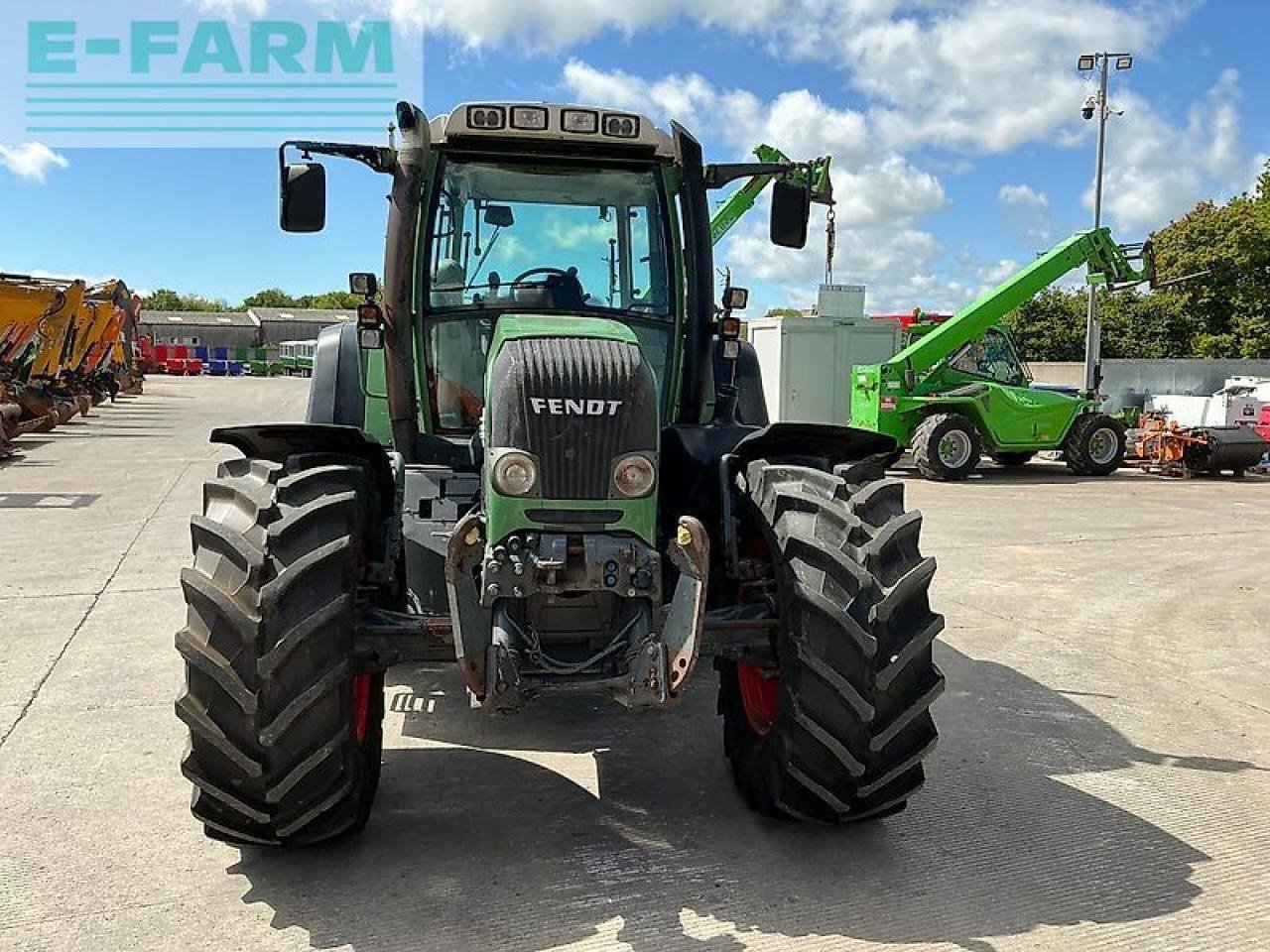 Traktor of the type Fendt 716 tractor (st25458), Gebrauchtmaschine in SHAFTESBURY (Picture 3)