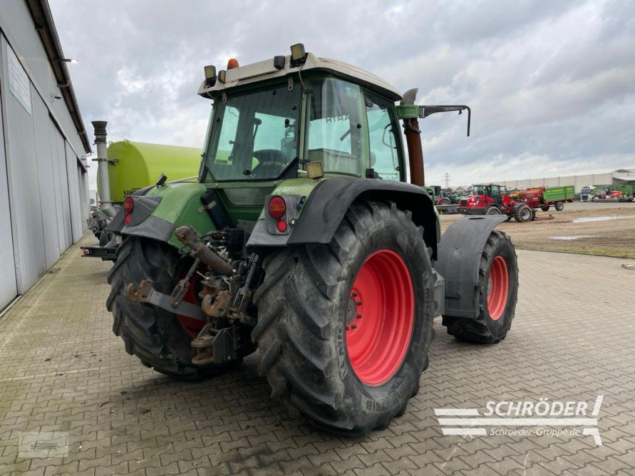 Traktor van het type Fendt 716 VARIO COM 1, Gebrauchtmaschine in Wildeshausen (Foto 3)