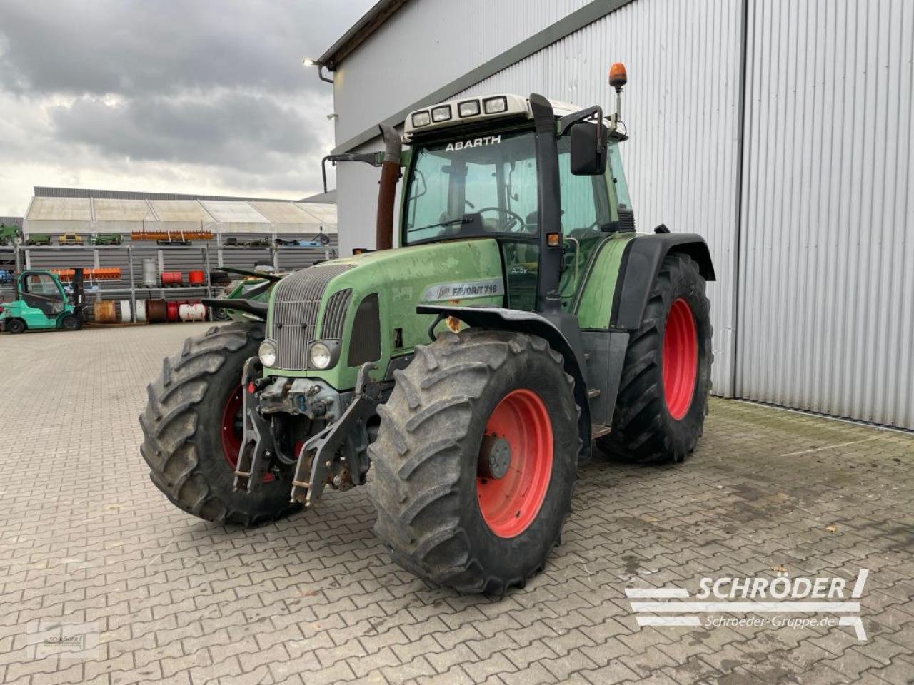 Traktor van het type Fendt 716 VARIO COM 1, Gebrauchtmaschine in Wildeshausen (Foto 5)