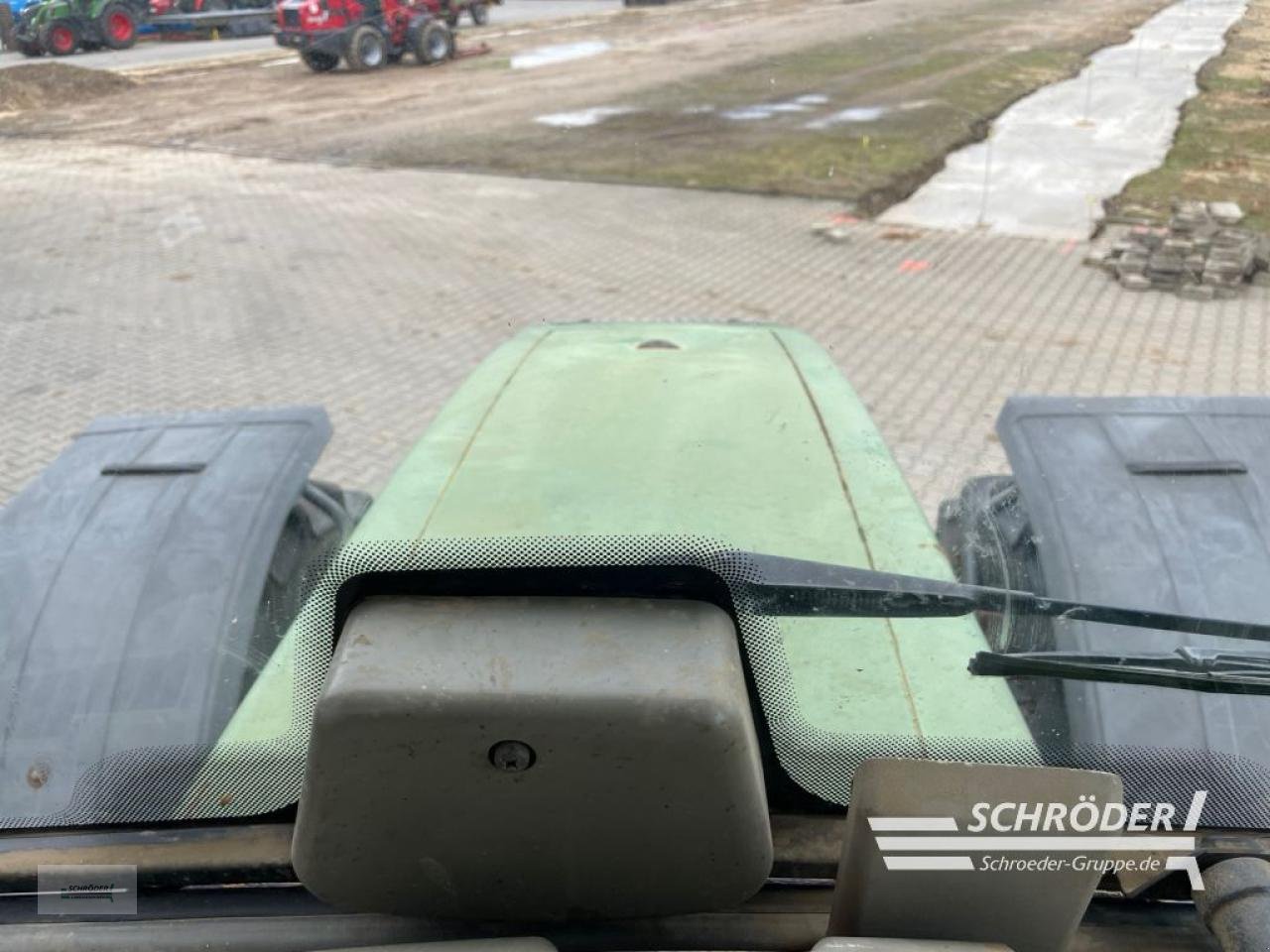 Traktor van het type Fendt 716 VARIO COM 1, Gebrauchtmaschine in Wildeshausen (Foto 12)