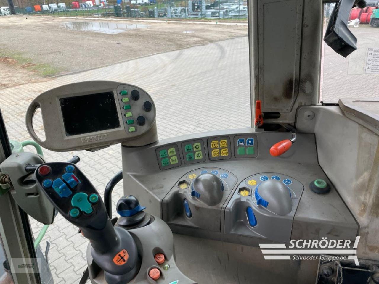 Traktor van het type Fendt 716 VARIO COM 1, Gebrauchtmaschine in Wildeshausen (Foto 14)