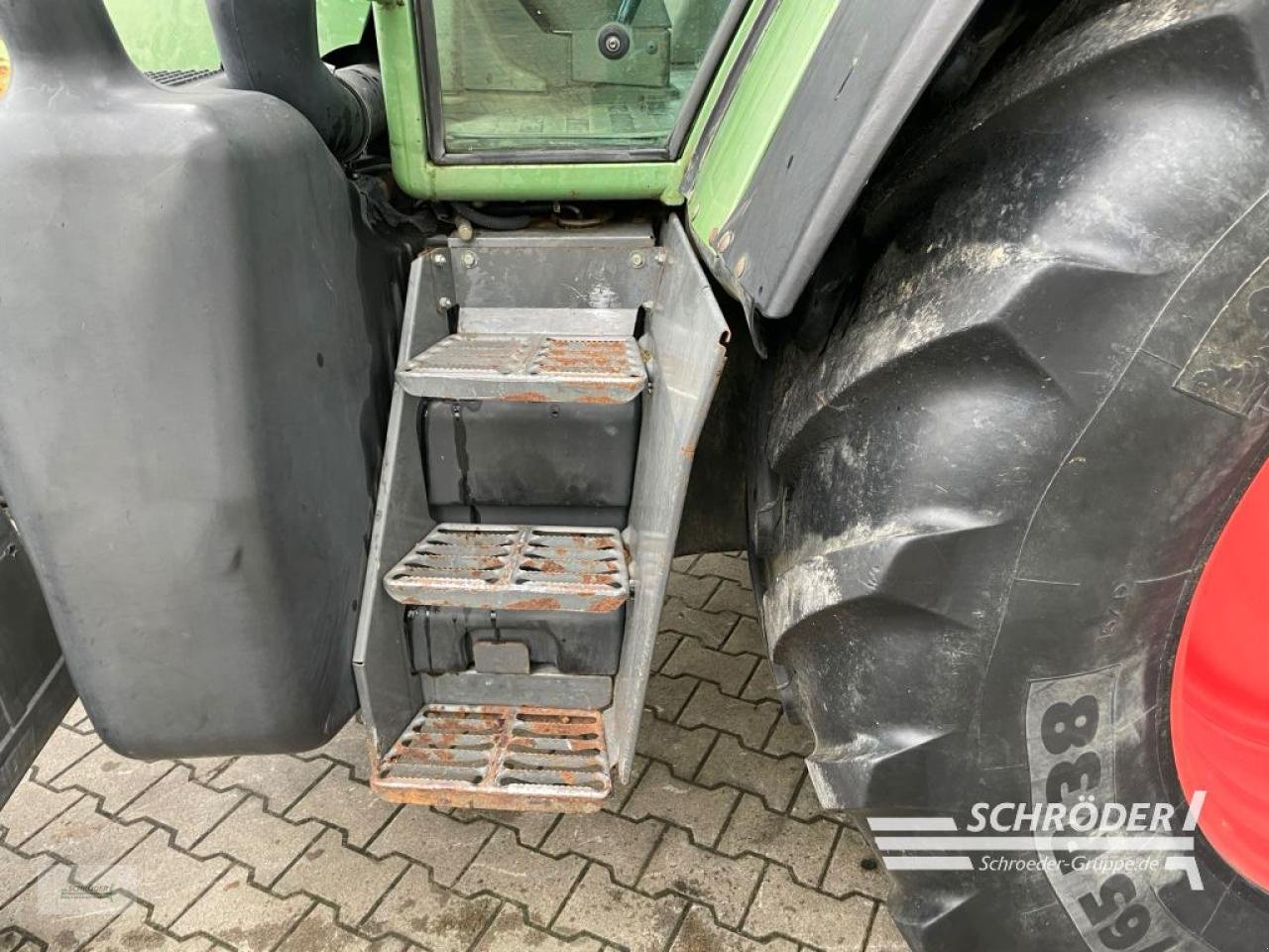 Traktor van het type Fendt 716 VARIO COM 1, Gebrauchtmaschine in Wildeshausen (Foto 16)