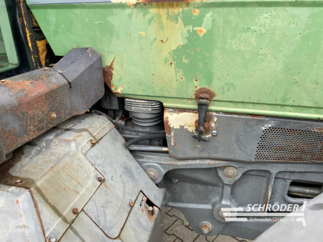 Traktor van het type Fendt 716 VARIO COM 1, Gebrauchtmaschine in Wildeshausen (Foto 22)