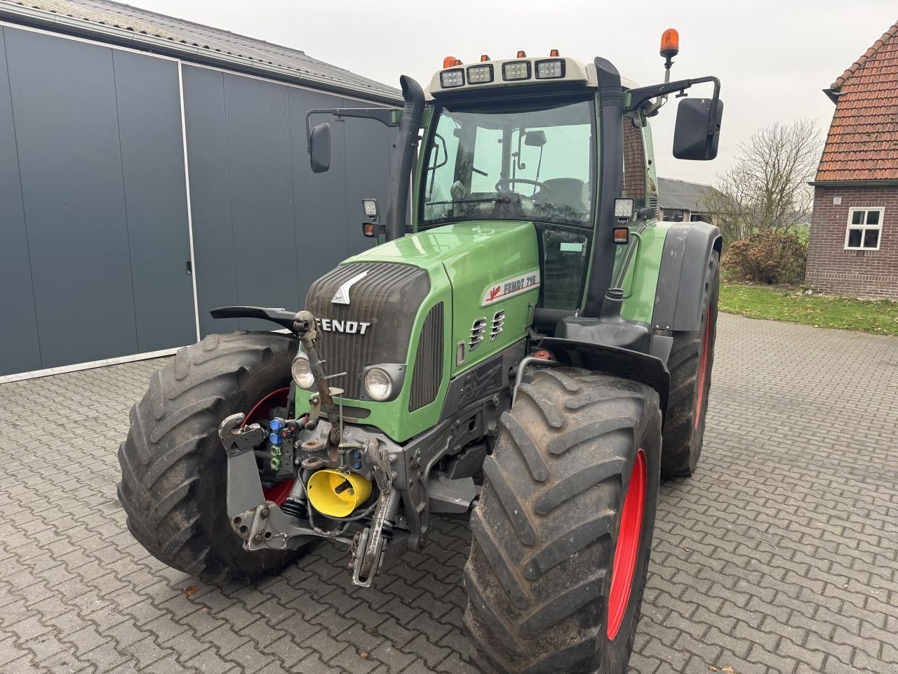 Traktor des Typs Fendt 716 Vario Com.2, Gebrauchtmaschine in Nieuw Heeten (Bild 9)