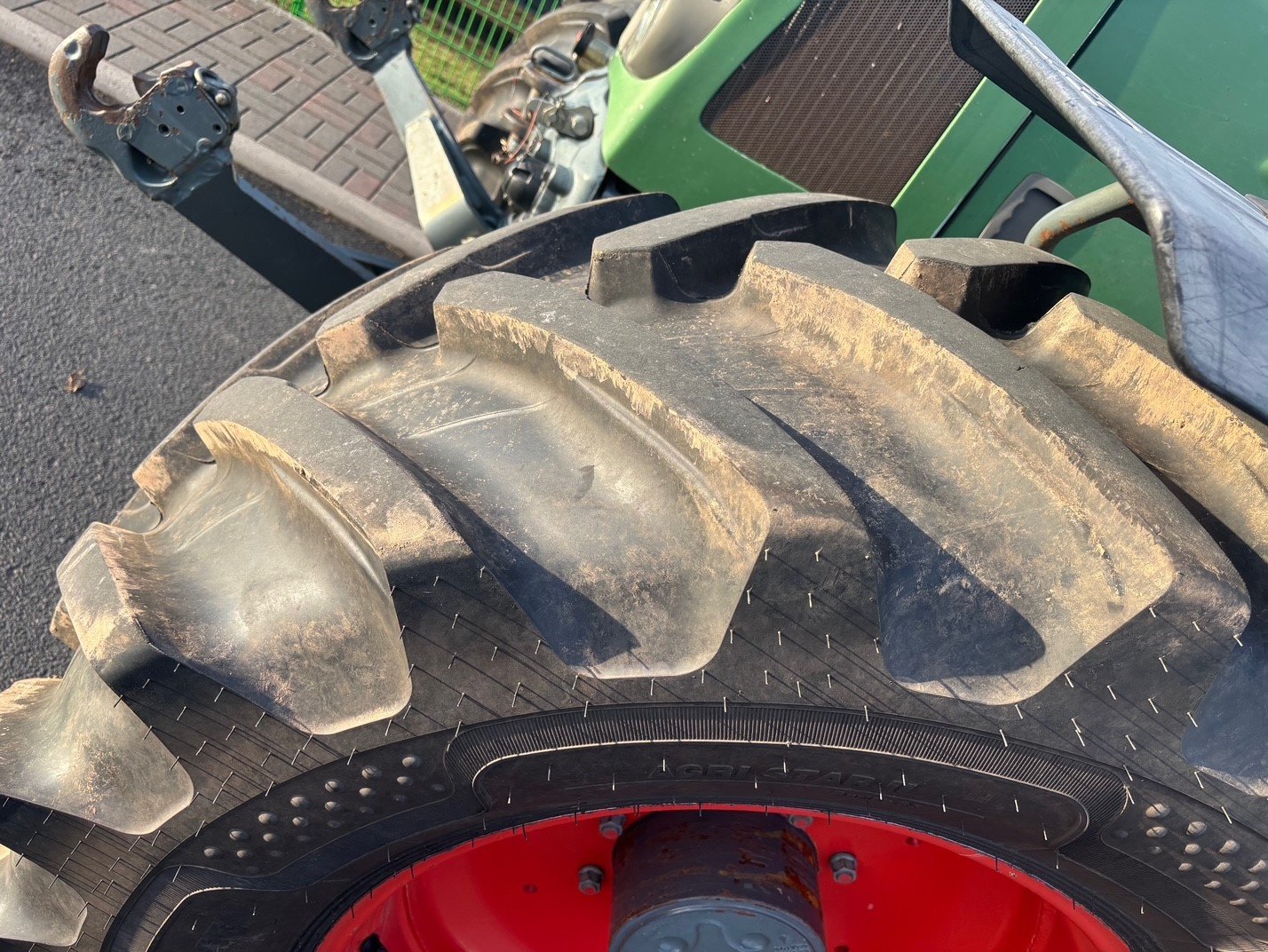 Traktor tipa Fendt 716 Vario Favorit, Gebrauchtmaschine u Petersberg (Slika 8)