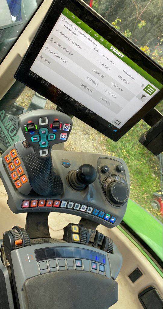 Traktor typu Fendt 716 VARIO POWER, Gebrauchtmaschine w Calmont (Zdjęcie 8)