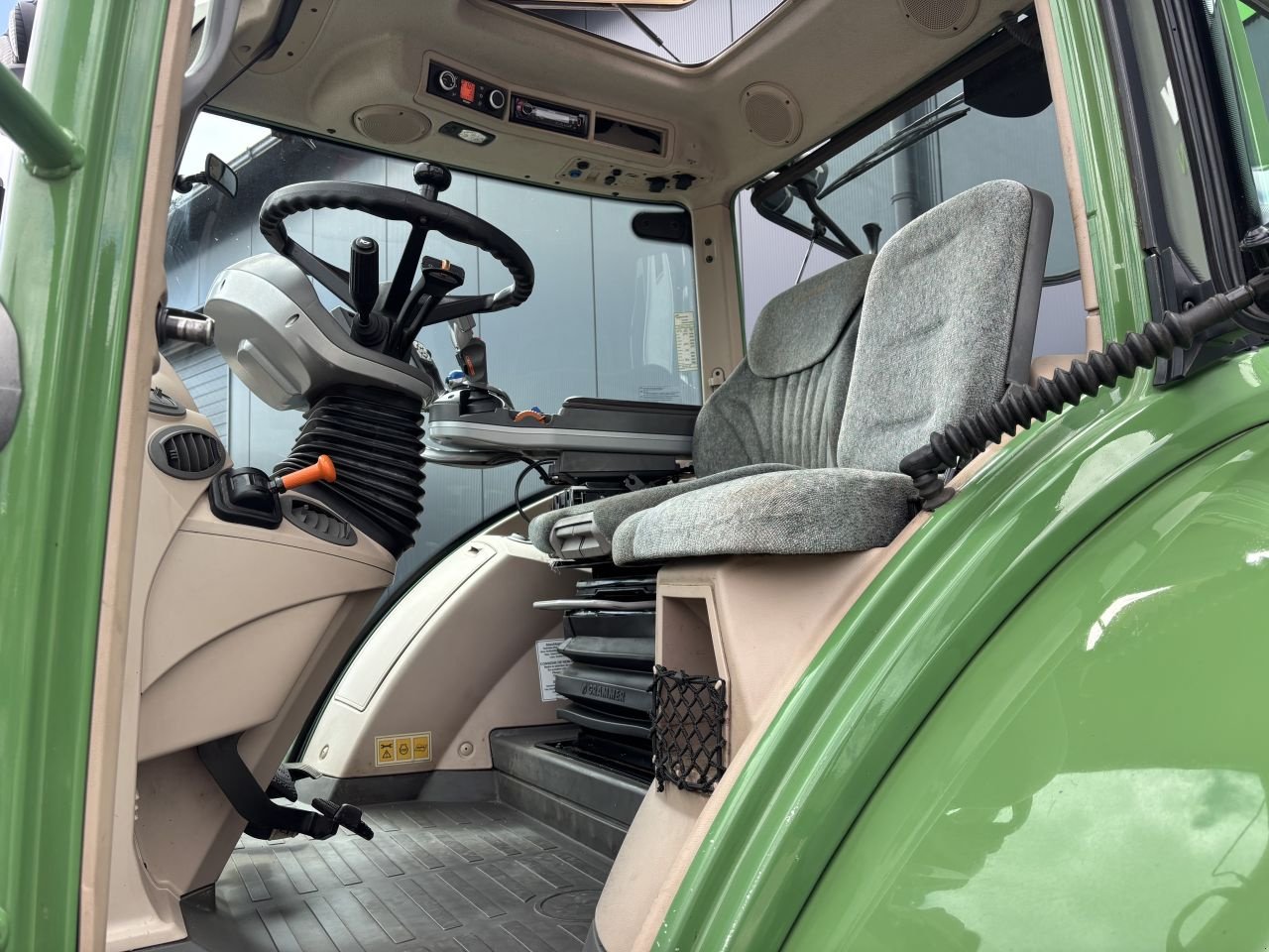 Traktor typu Fendt 716 Vario Profiplus, Gebrauchtmaschine w Daarle (Zdjęcie 9)