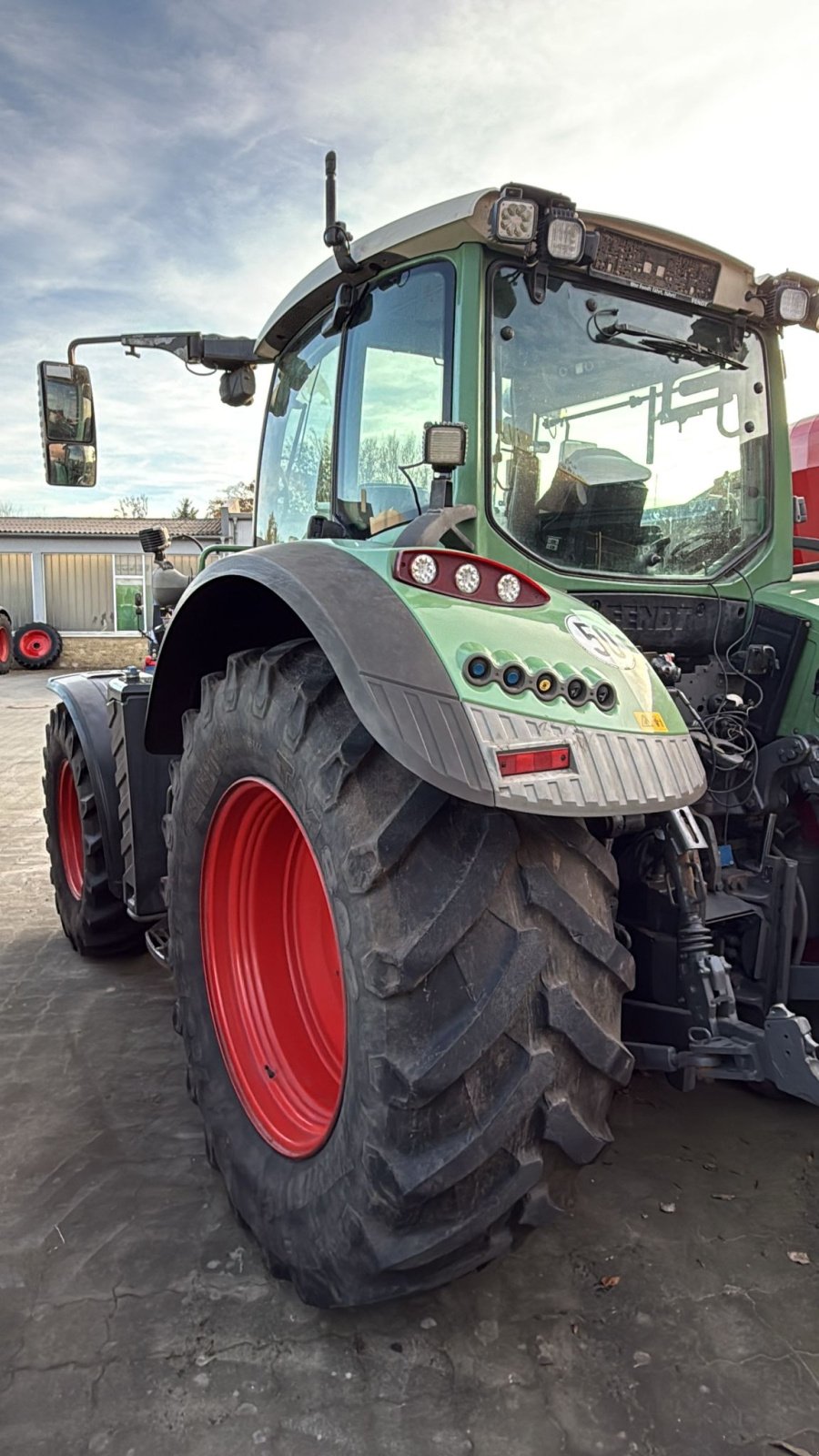 Traktor des Typs Fendt 716 Vario SCR, Gebrauchtmaschine in Husum (Bild 5)