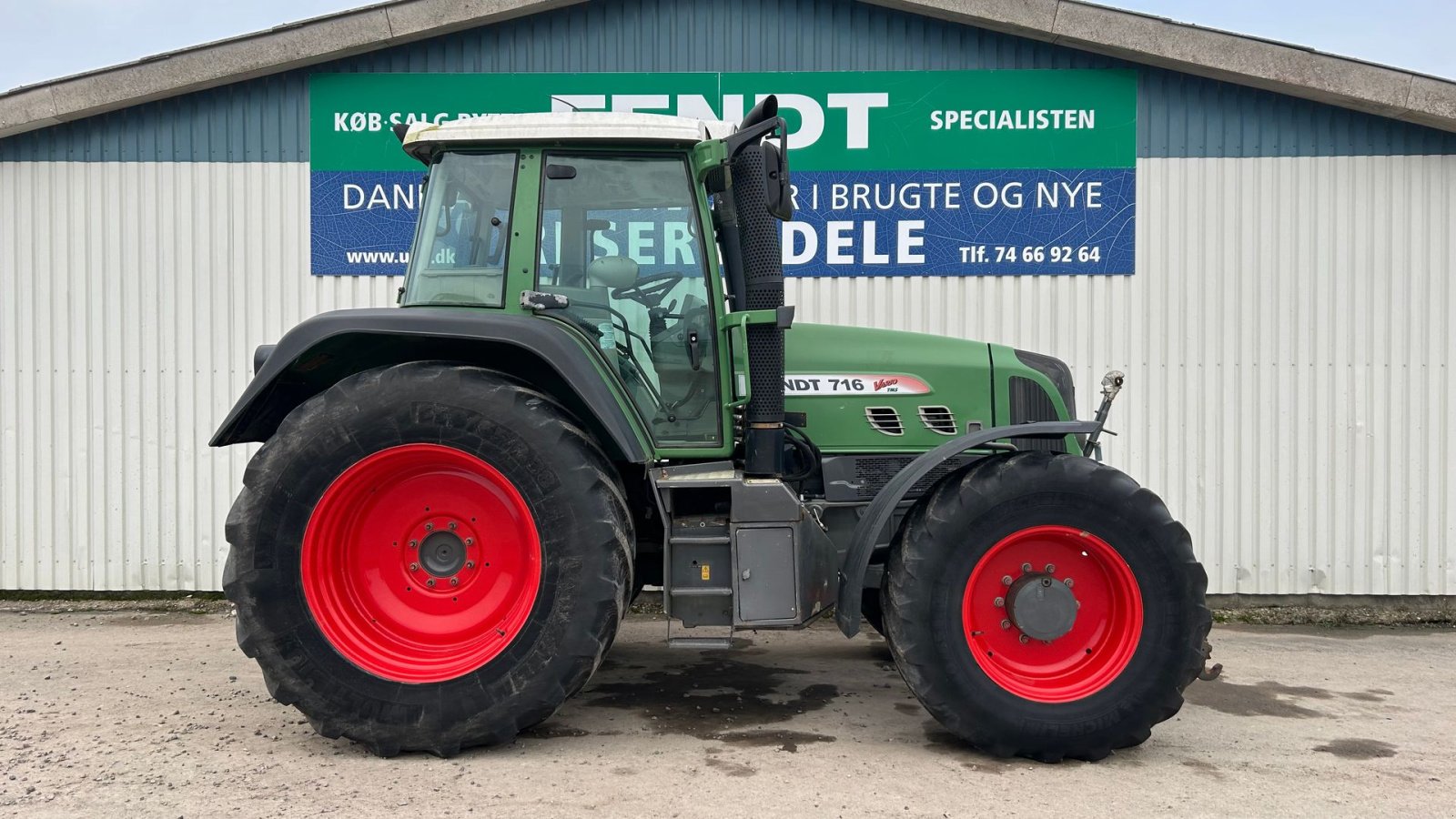 Traktor of the type Fendt 716 VARIO TMS, Gebrauchtmaschine in Rødekro (Picture 4)