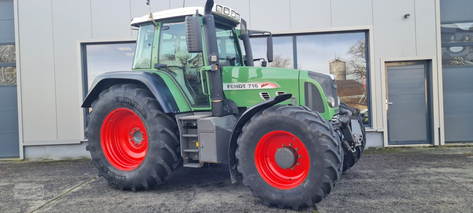 Traktor типа Fendt 716 Vario TMS, Gebrauchtmaschine в Crombach/St.Vith (Фотография 1)