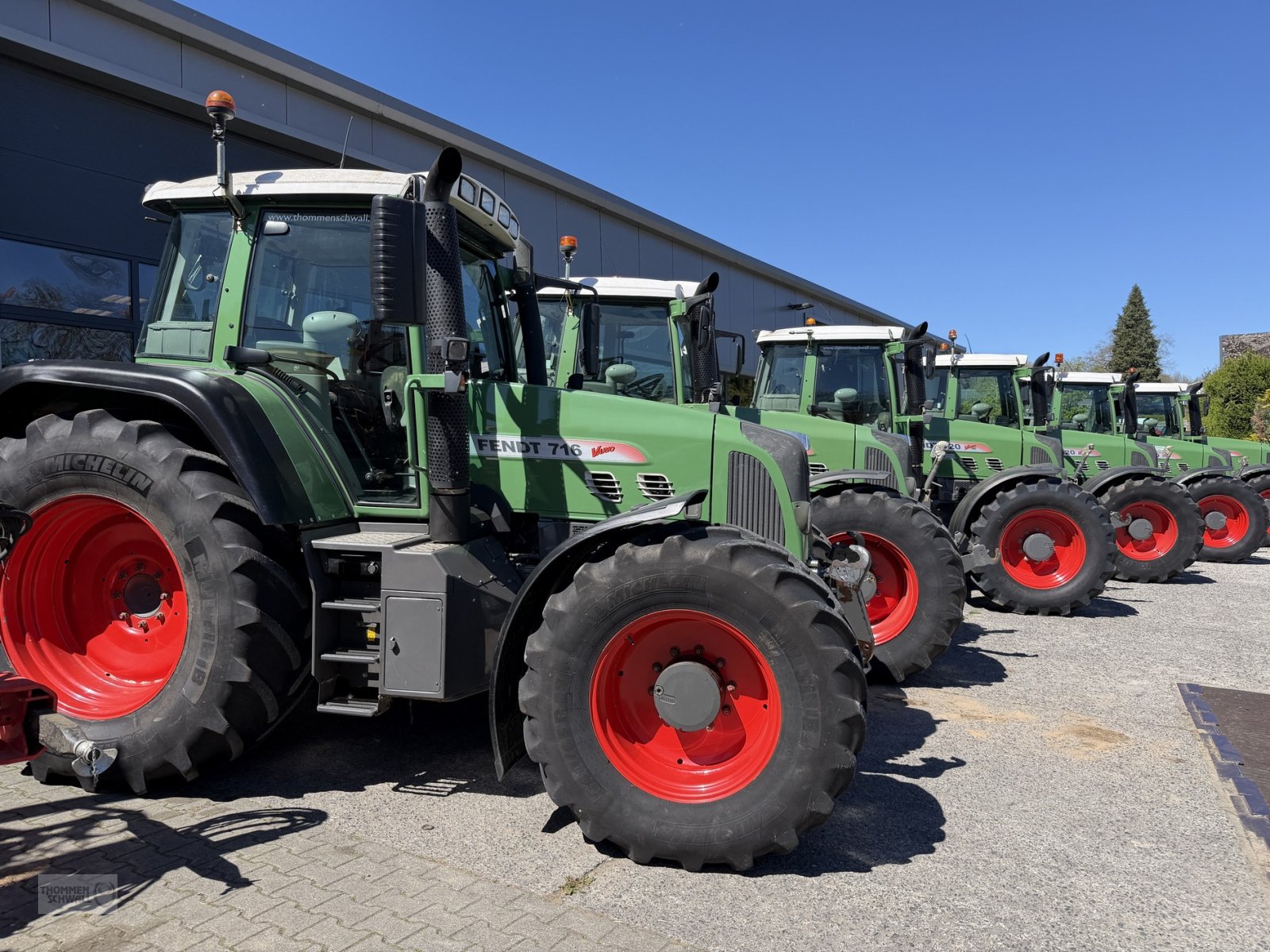 Traktor от тип Fendt 716 Vario TMS, Gebrauchtmaschine в Crombach/St.Vith (Снимка 1)