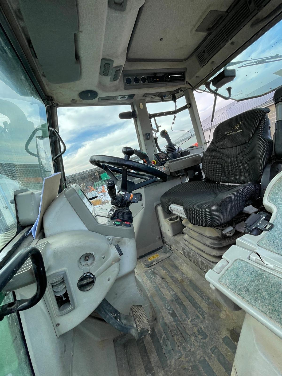 Traktor of the type Fendt 716 Vario, Gebrauchtmaschine in Neustadt/Do. (Picture 2)