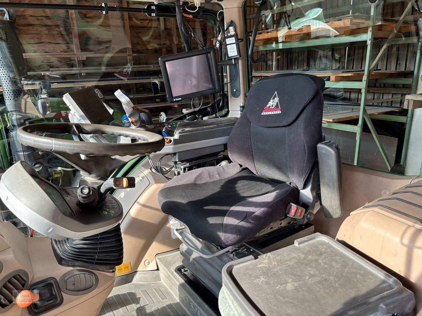 Traktor a típus Fendt 716 Vo Vario, Gebrauchtmaschine ekkor: Deutsch-Wagram (Kép 13)