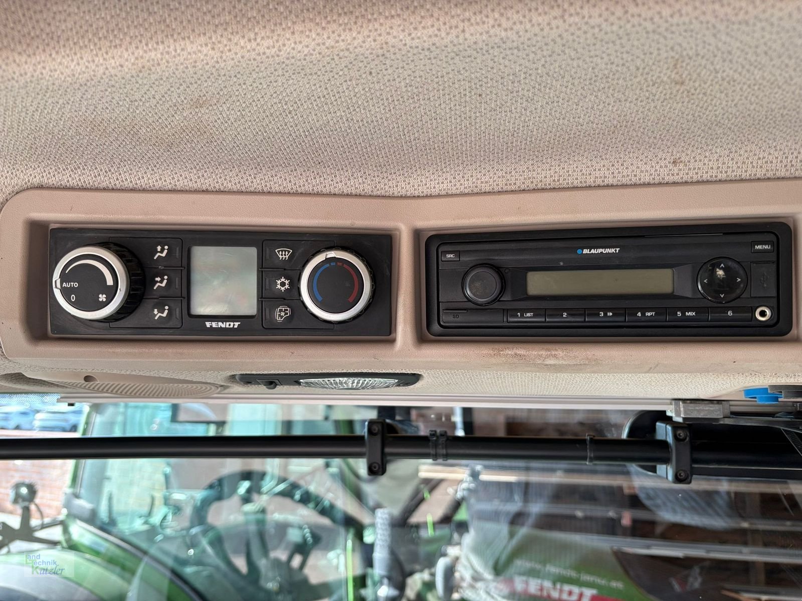 Traktor a típus Fendt 716 Vo Vario, Gebrauchtmaschine ekkor: Deutsch-Wagram (Kép 16)