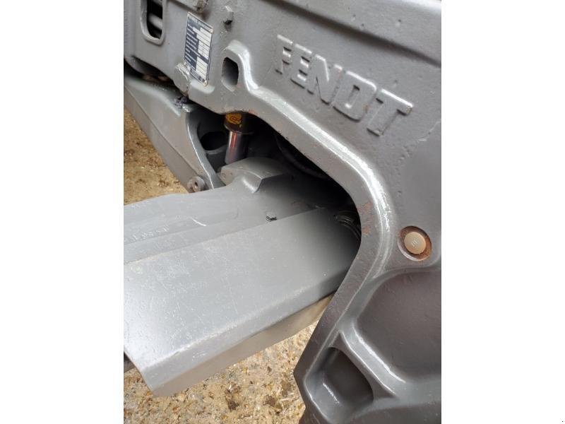 Traktor of the type Fendt 716, Gebrauchtmaschine in BRAY en Val (Picture 10)