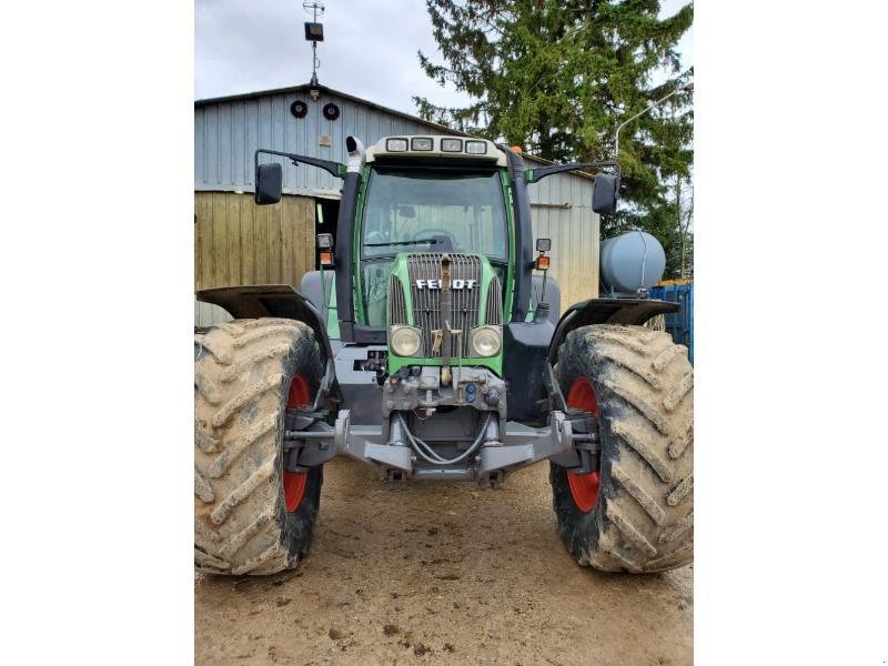 Traktor of the type Fendt 716, Gebrauchtmaschine in BRAY en Val (Picture 3)