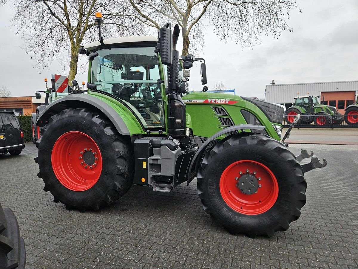Traktor типа Fendt 718 Gen 6 ProfiPlus, Gebrauchtmaschine в Staphorst (Фотография 3)
