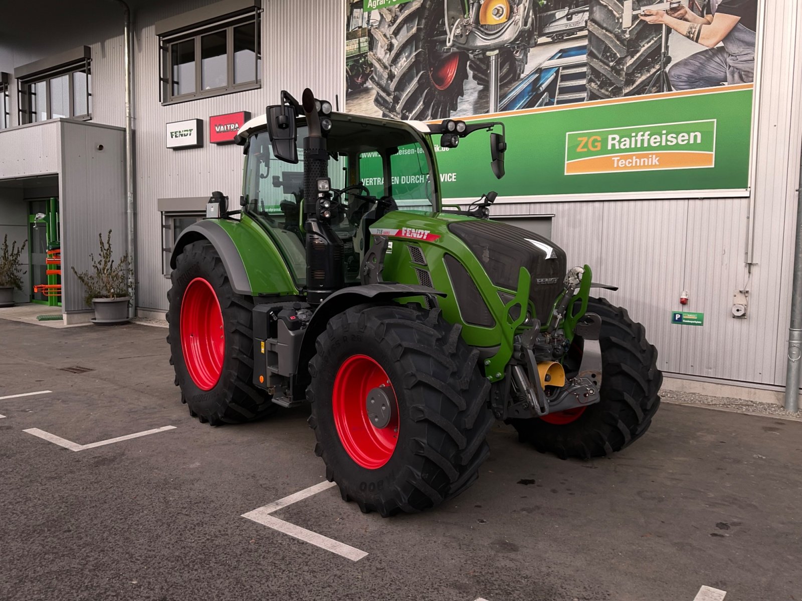 Traktor tip Fendt 718 Gen6 Power Plus Setting 2 mit RTK, Gebrauchtmaschine in Mühlhausen-Ehingen (Poză 4)
